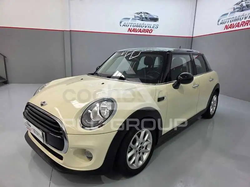2016 Mini COOPER