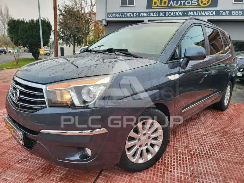2016 Ssangyong Rodius