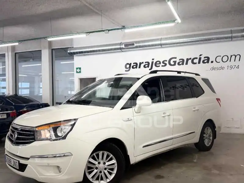 2016 Ssangyong Rodius