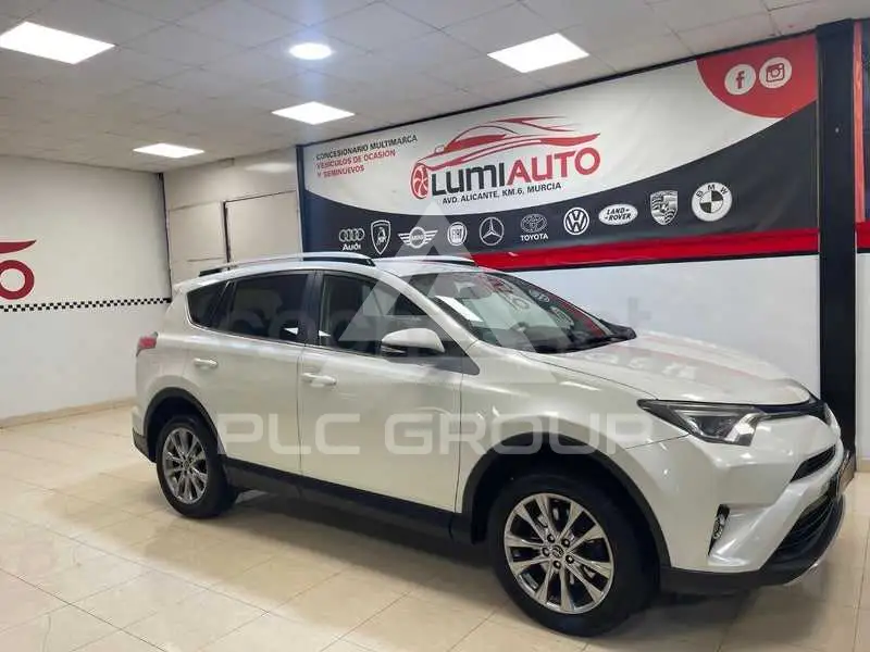 2016 Toyota RAV4