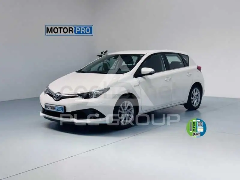2016 Toyota AURIS