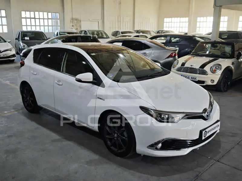 2016 Toyota AURIS