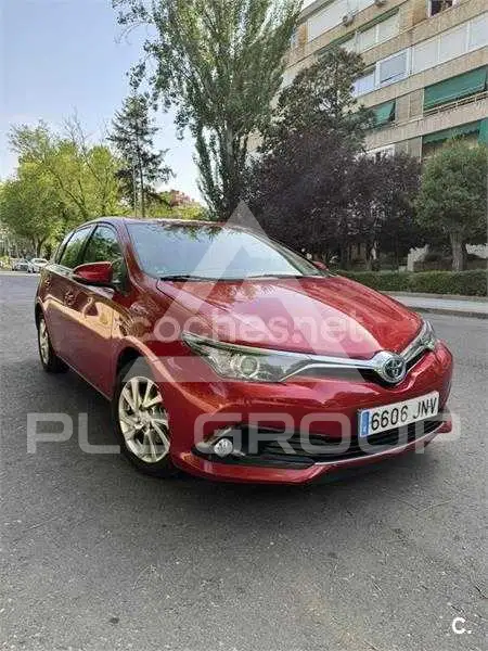 2016 Toyota AURIS