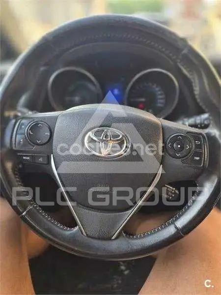 2016 Toyota AURIS