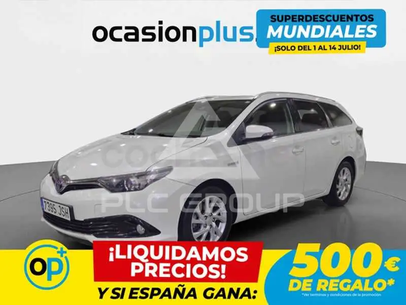 2016 Toyota AURIS