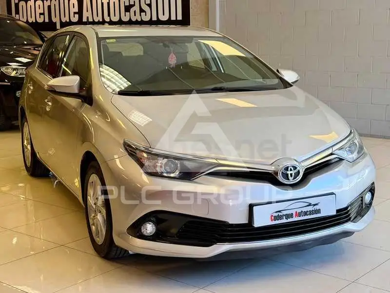 2016 Toyota AURIS