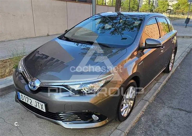 2016 Toyota AURIS