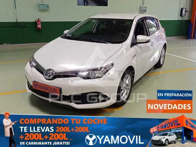 2016 Toyota AURIS