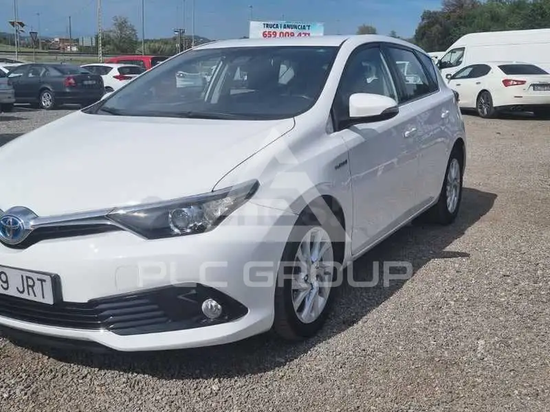2016 Toyota AURIS
