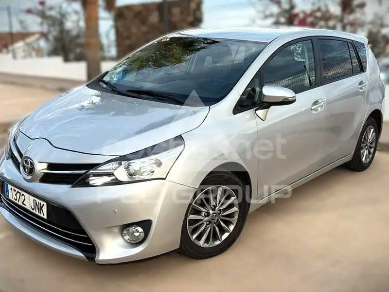 2016 Toyota VERSO