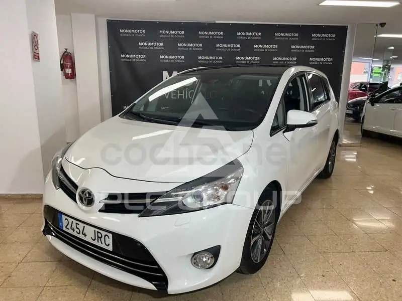 2016 Toyota VERSO