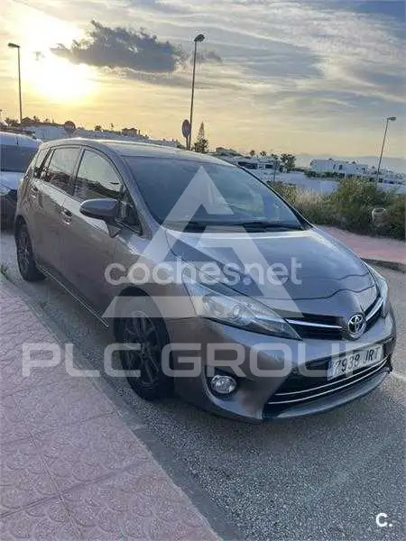 2016 Toyota VERSO