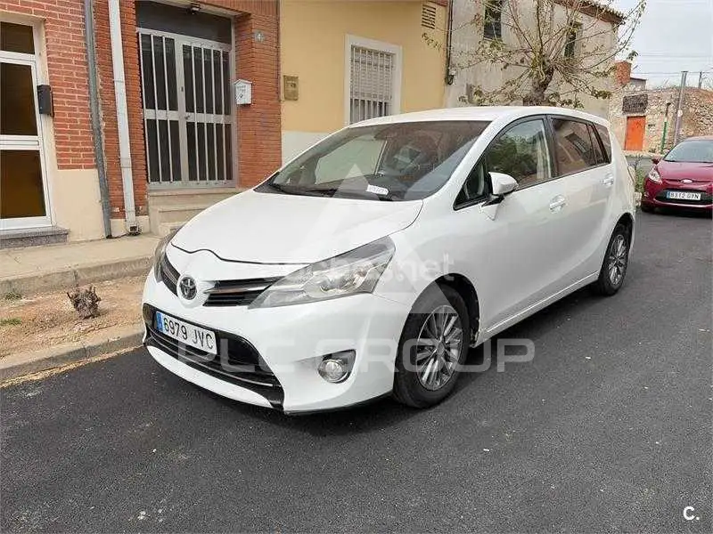 2016 Toyota VERSO