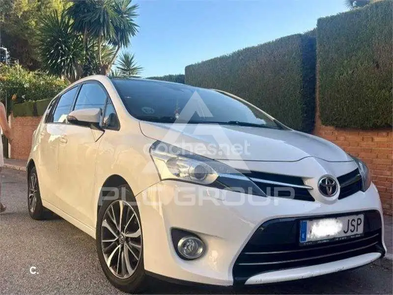 2016 Toyota VERSO