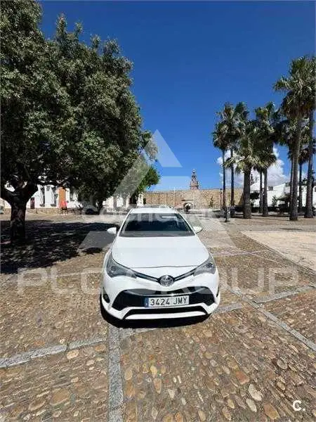 2016 Toyota Avensis