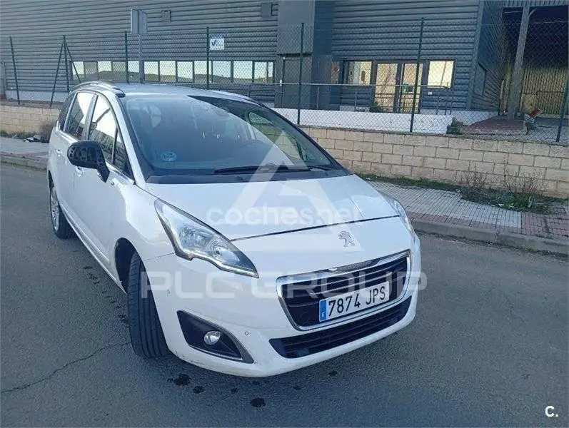 2016 Peugeot 5008