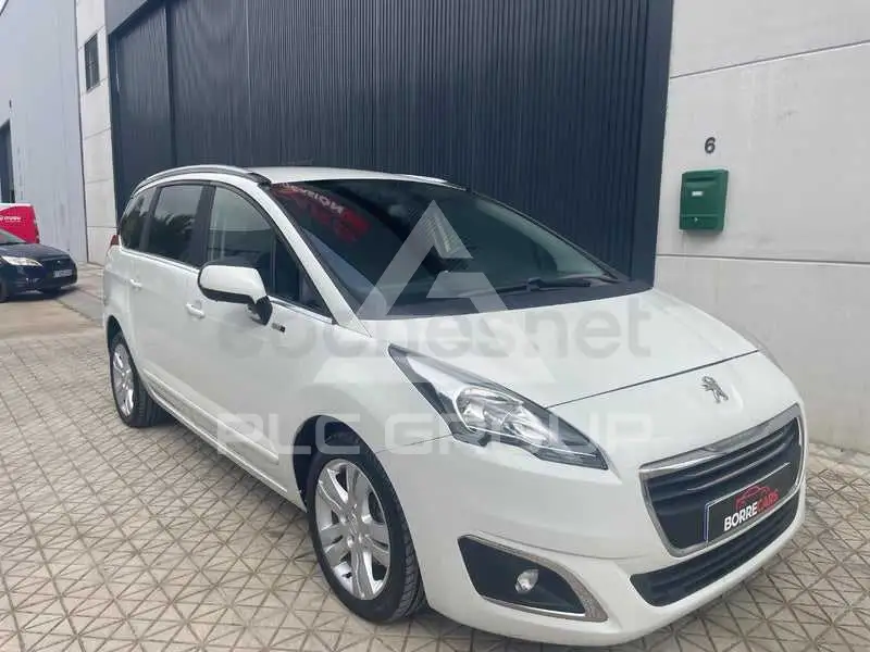 2016 Peugeot 5008