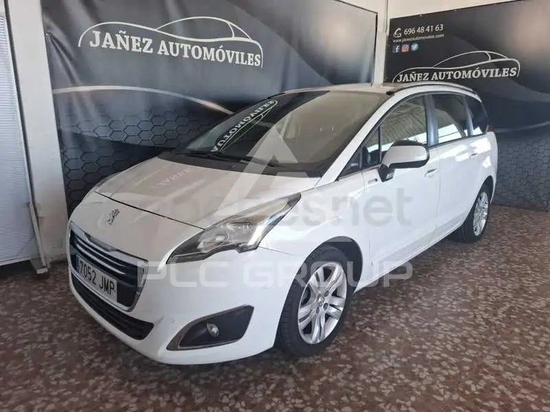 2016 Peugeot 5008