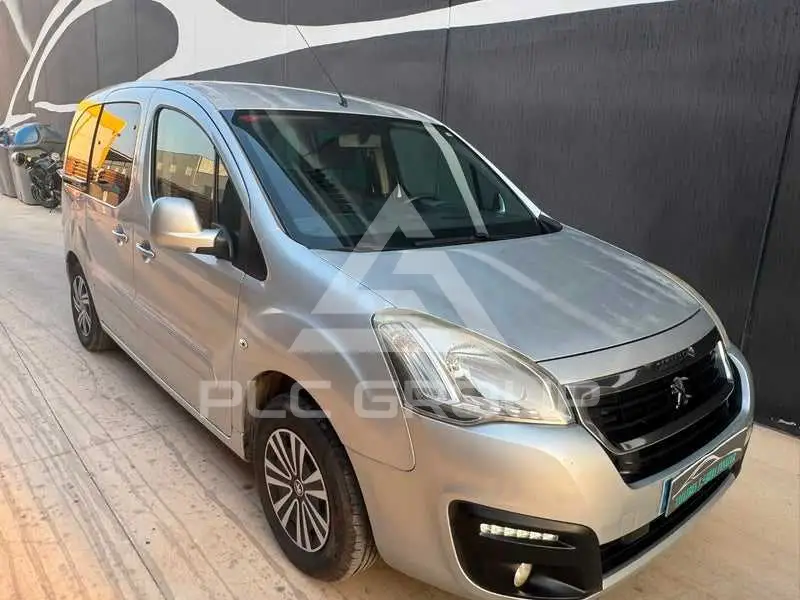 2016 Peugeot Partner