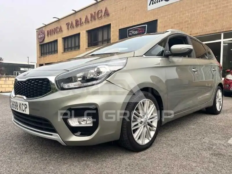 2016 KIA Carens