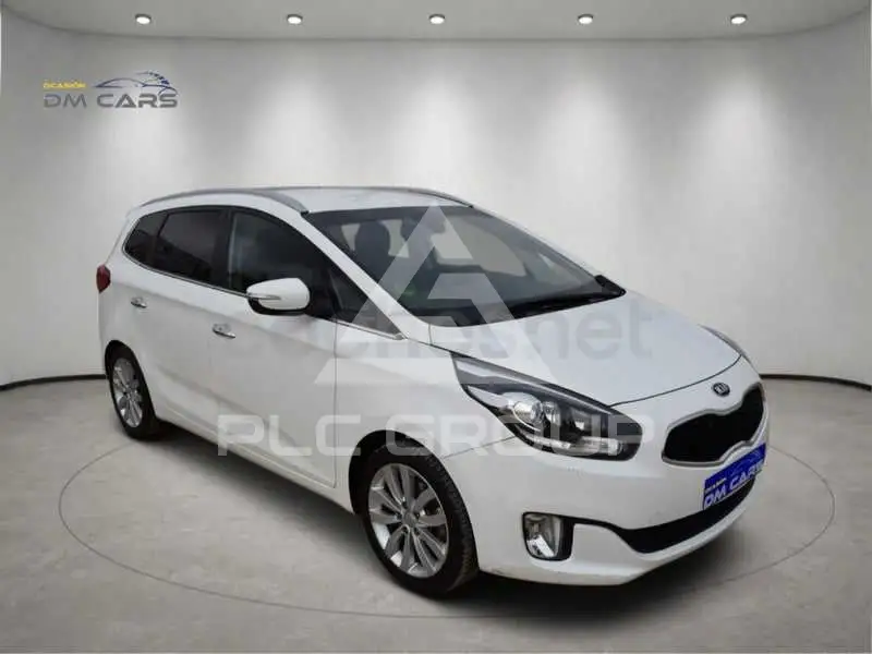 2016 KIA Carens