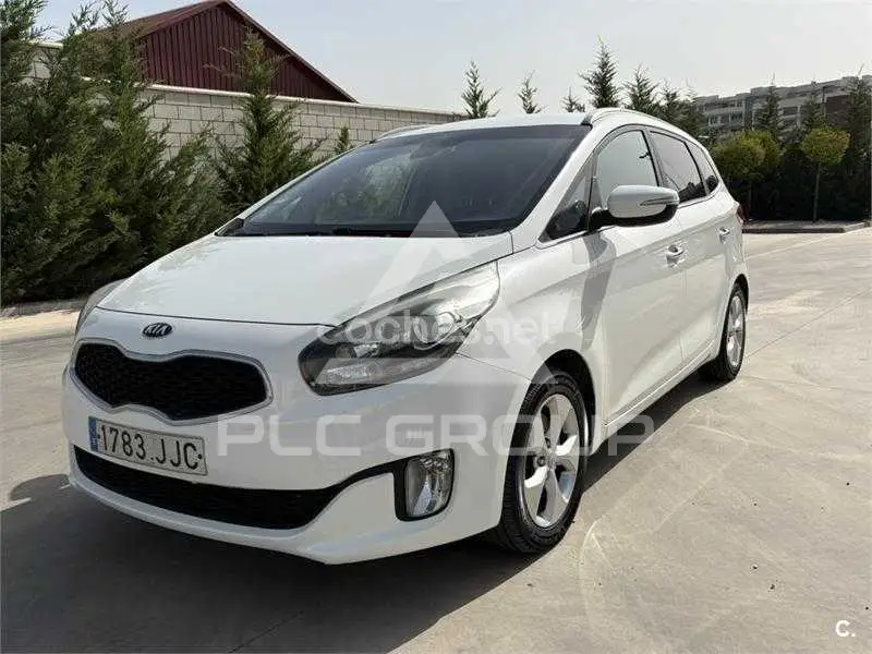 2016 KIA Carens