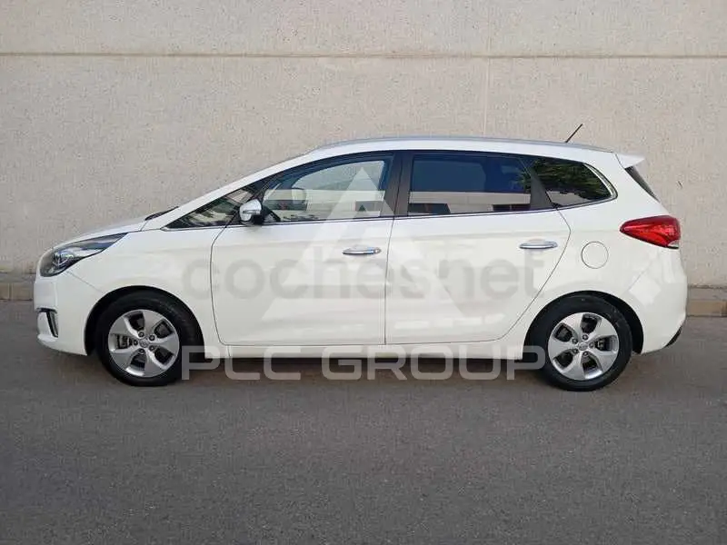 2016 KIA Carens
