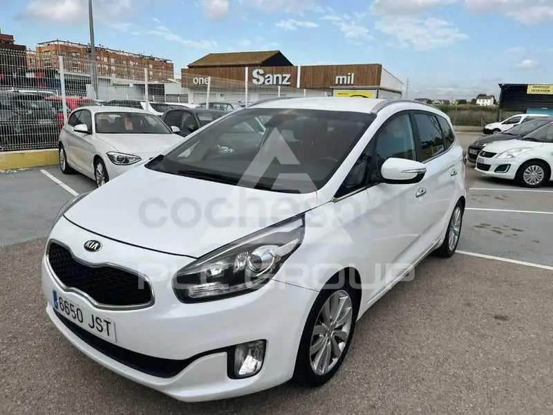 2016 KIA Carens
