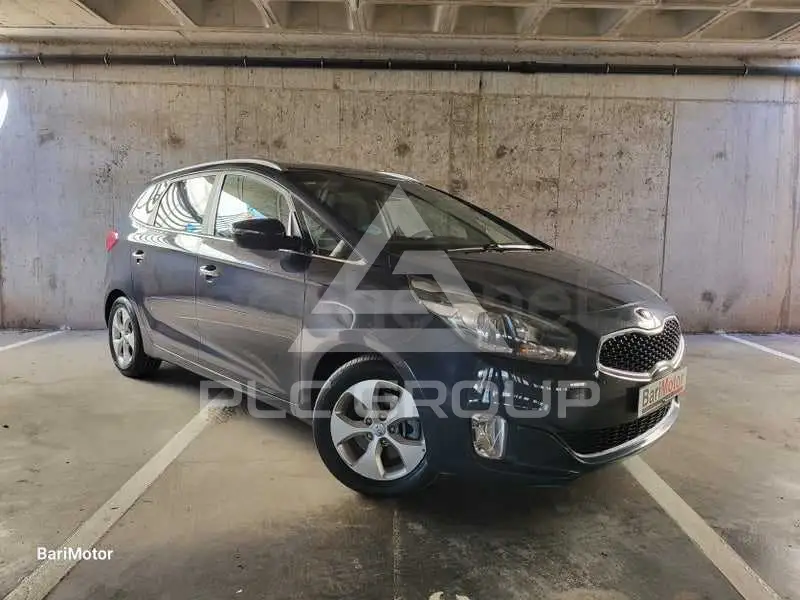 2016 KIA Carens
