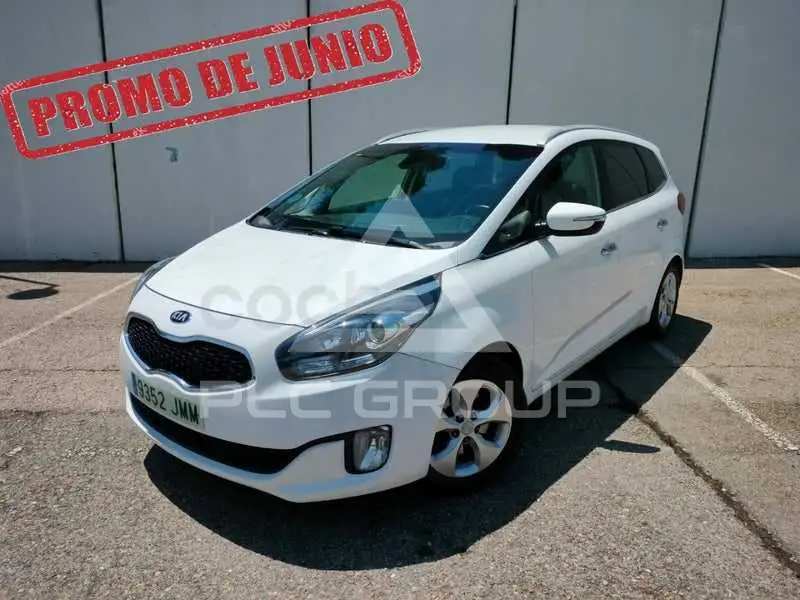 2016 KIA Carens