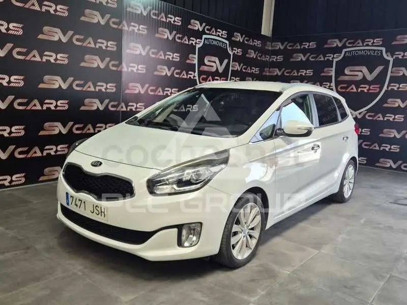 2016 KIA Carens