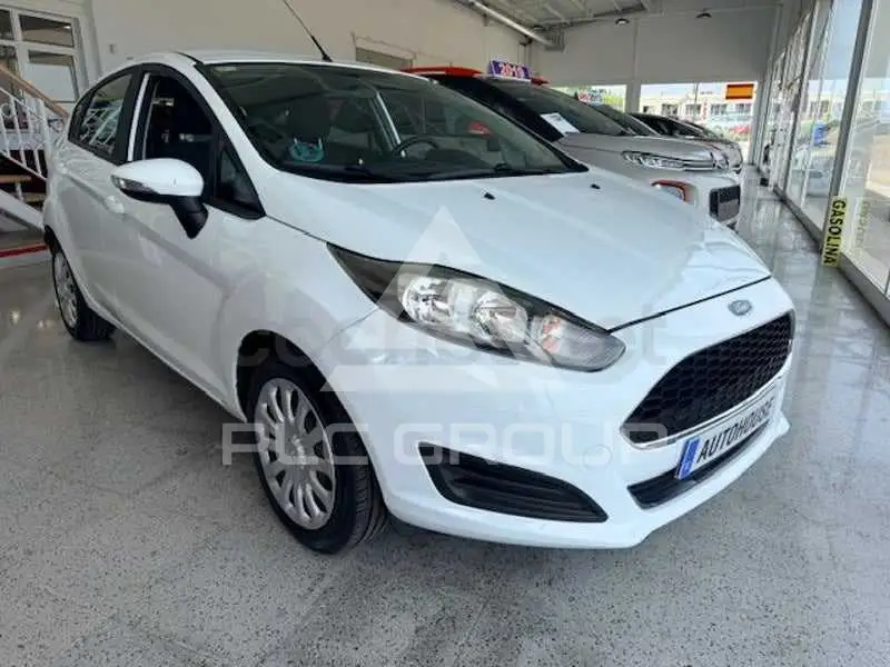 2016 Ford FIESTA