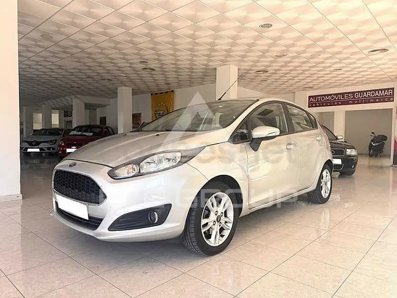 2016 Ford FIESTA