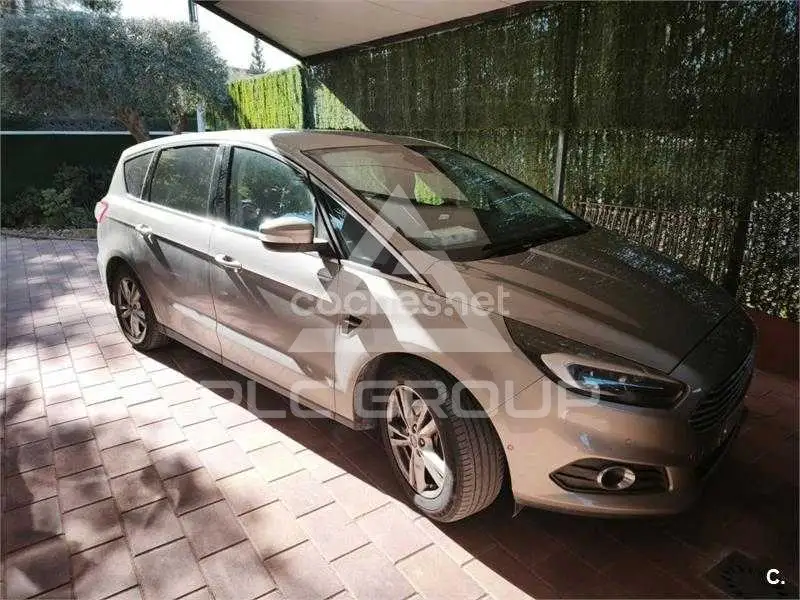 2016 Ford S-Max