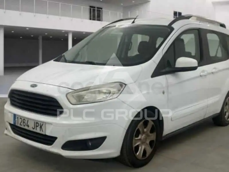 2016 Ford Tourneo
