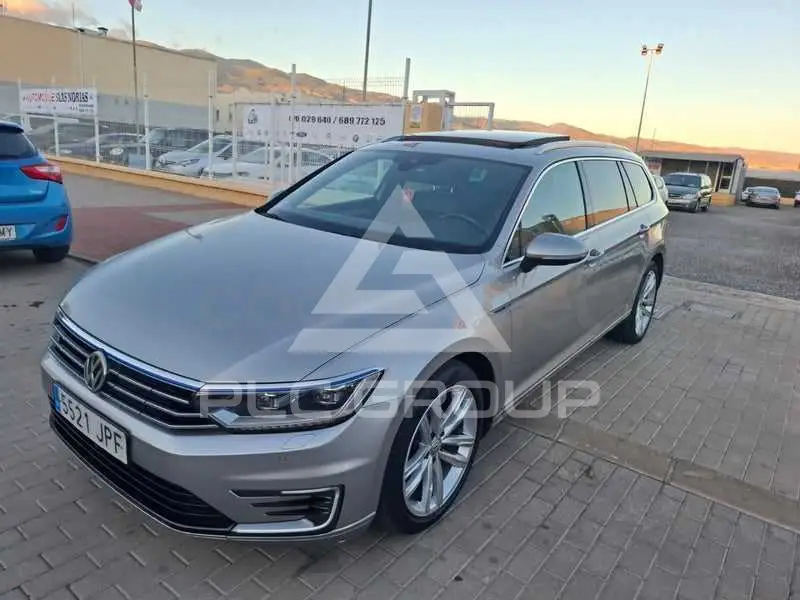 2016 Volkswagen Passat