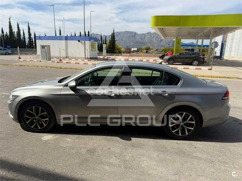 2016 Volkswagen Passat