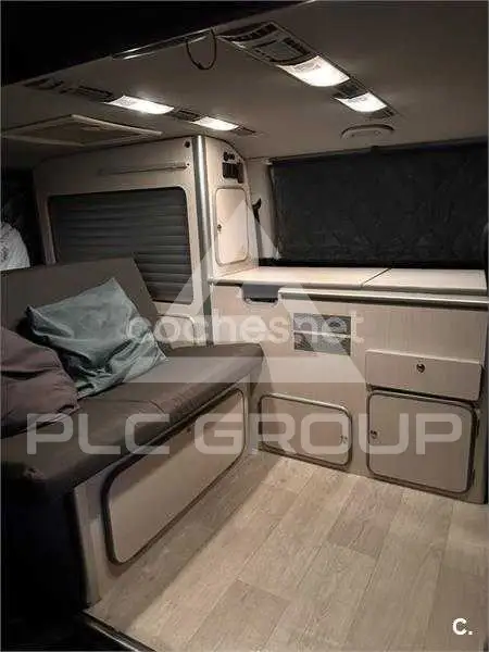 2016 Volkswagen CARAVELLE