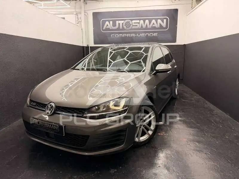 2016 Volkswagen GOLF