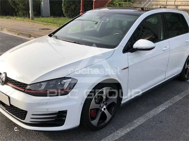 2016 Volkswagen GOLF