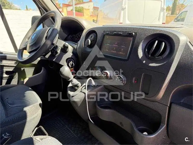 2016 Renault Master