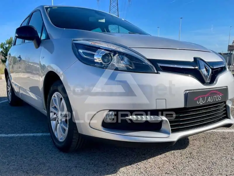 2016 Renault Scenic