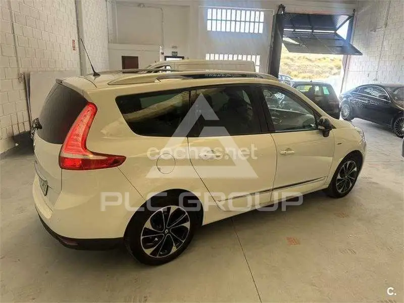 2016 Renault Grand Scenic
