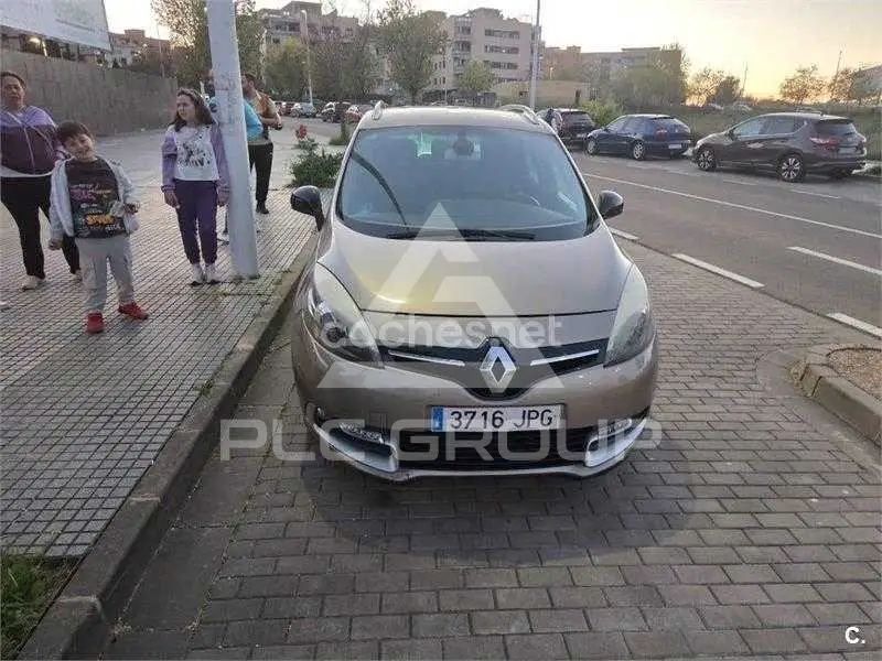2016 Renault Grand Scenic