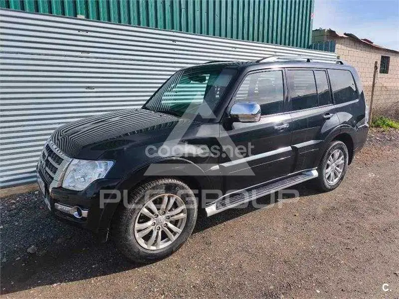 2017 Mitsubishi MONTERO