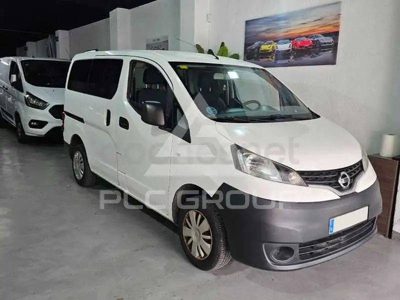 2017 Nissan NV 200