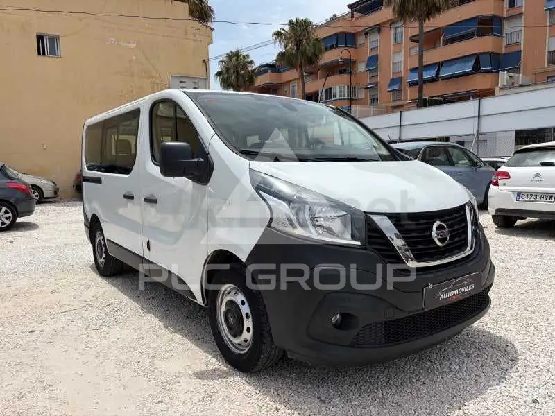 2017 Nissan NV 300