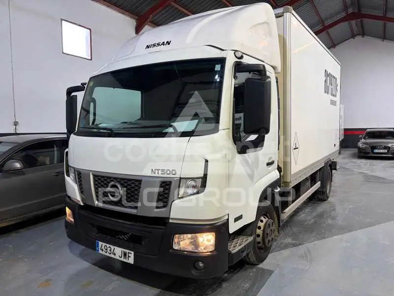2017 Nissan NT500