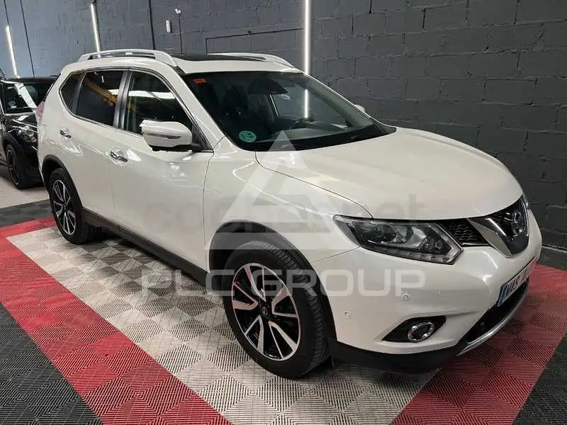 2017 Nissan X-TRAIL