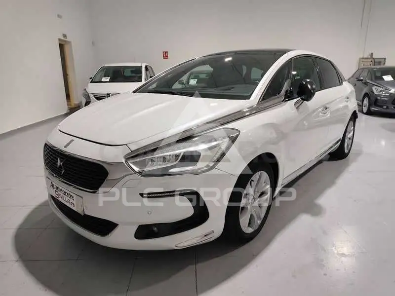 2017 DS DS5